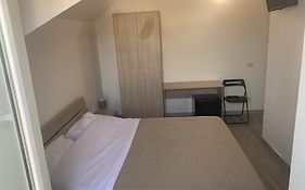 Dmf Apartments